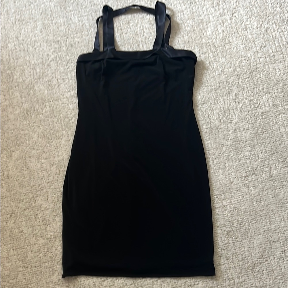 Laundry perfect little black dress!!